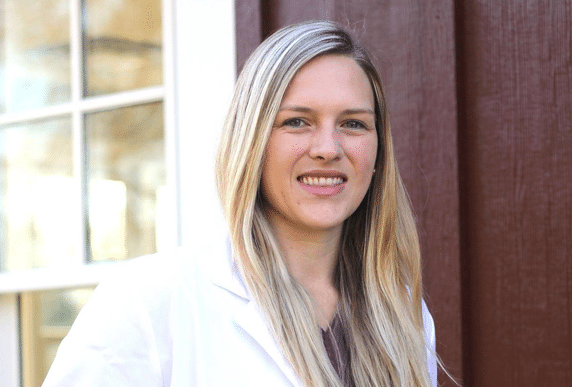 DR. AMANDA STEFFEN